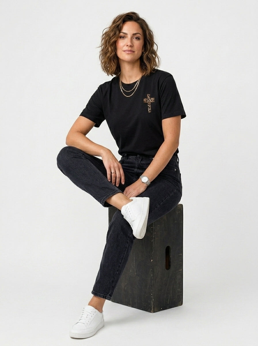 Camiseta Fuerza en Cristo Animal Print